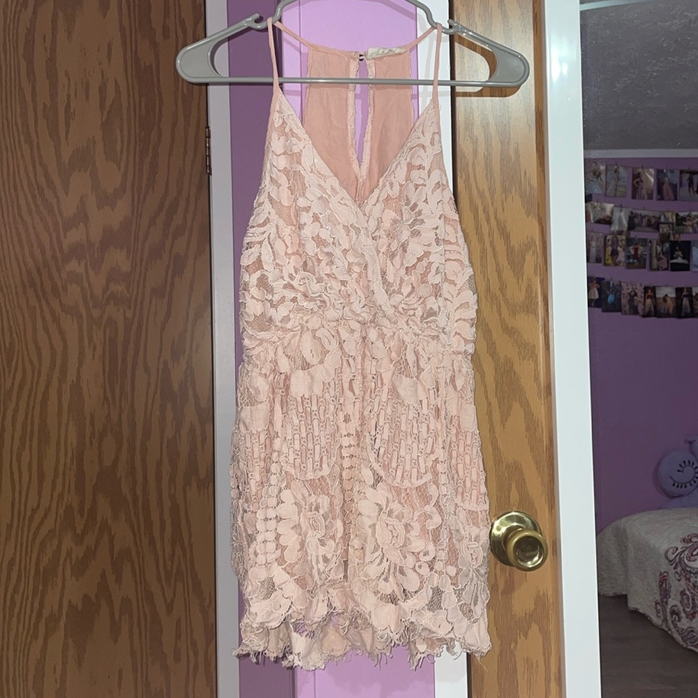 V neck lace romper